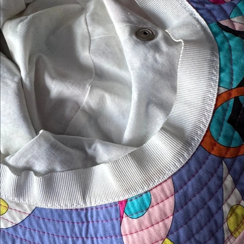 PUCCI Vibrant Multicolor Geometric Bucket Hat - Blue Base